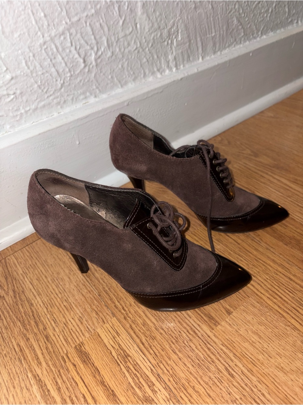 Women's Brown Suede Lace-Up Pointed-Heel Shoes